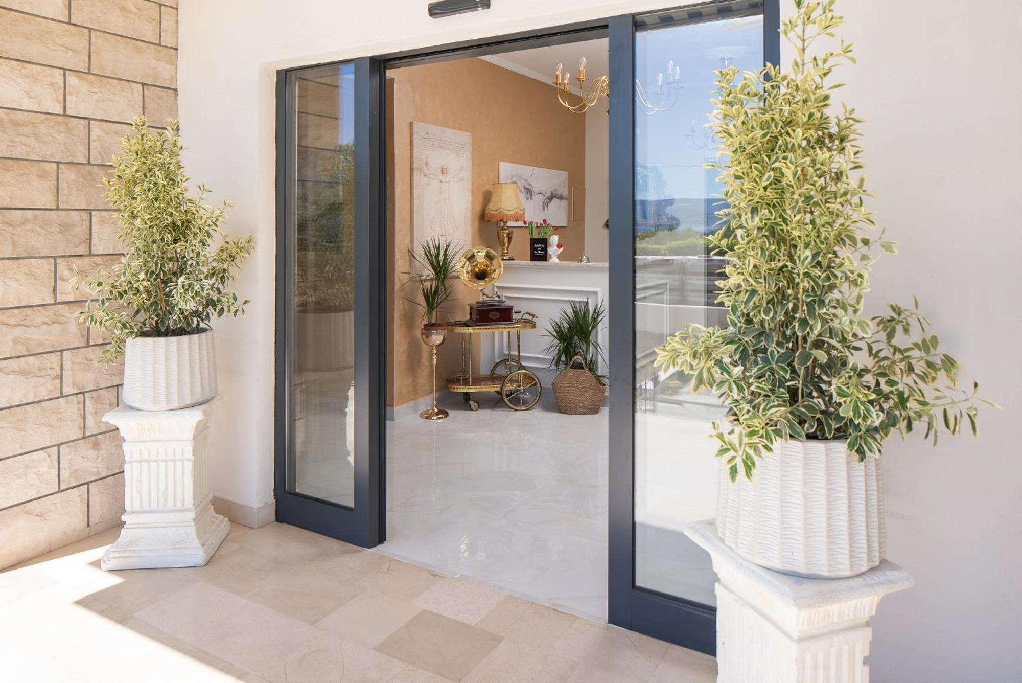 Storge Boutique Bed & Breakfast 奥米什 外观 照片